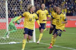 开云官方app入口-巴黎强势荷兰，阿尔巴三分雨点燃全场的简单介绍