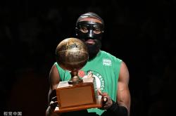 开云足球直播-波兰男篮逆转魔术，杰伦·布朗完成帽子戏法的简单介绍