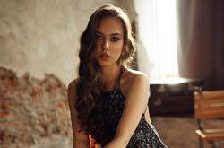 开云足球直播-浓眉时刻，76人对阵马刺，一记定江山的绝杀