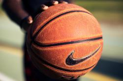 开云体育官网-西甲国家德比之夜，布鲁诺数据全面爆炸，重新定义中场艺术