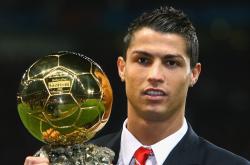 开云APP-从格子军团到英超舞台，阿尔瓦雷斯如何以克罗地亚式坚韧接管争冠战役