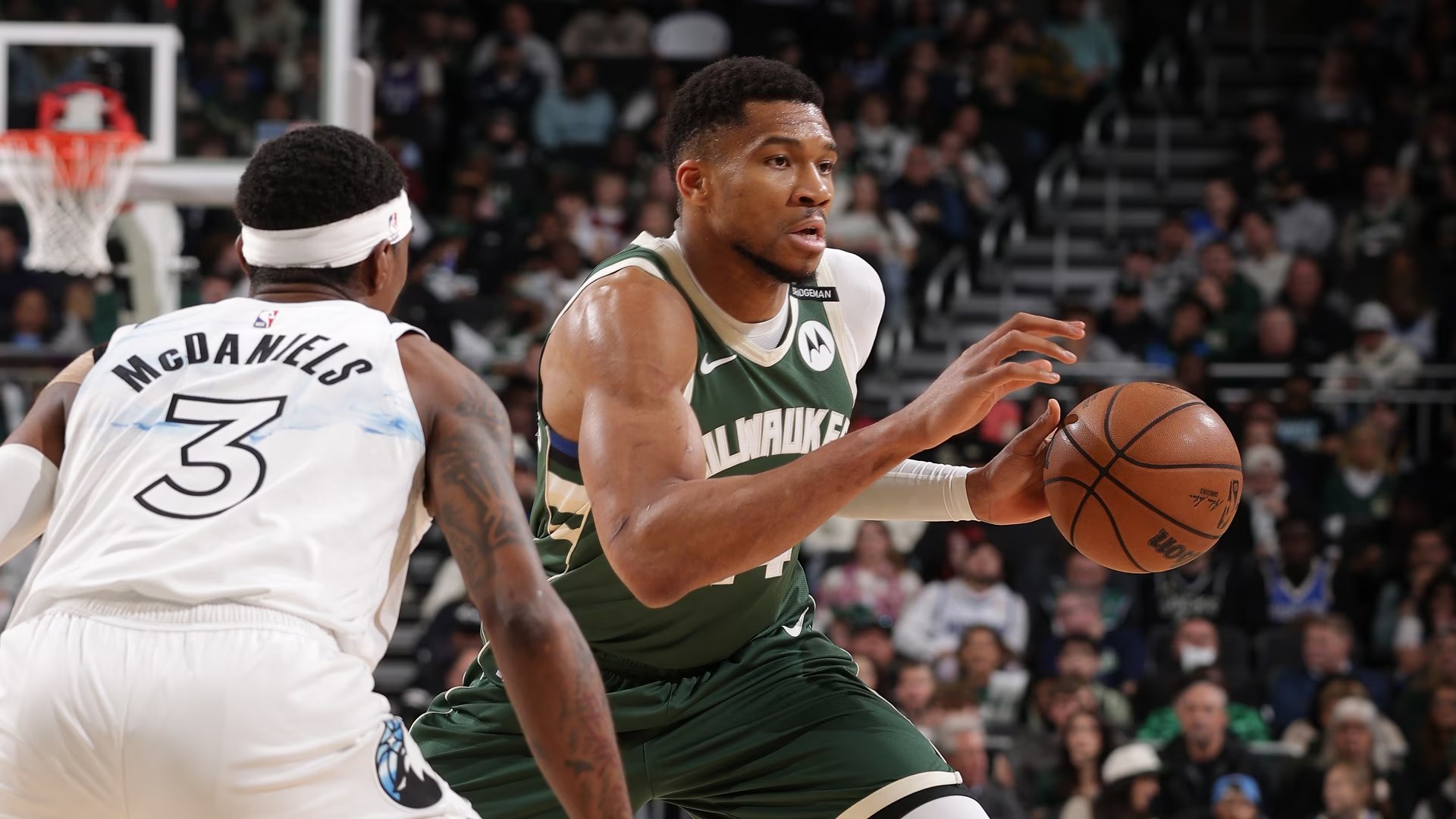 快船逆转雄鹿，莫里斯爆发神勇