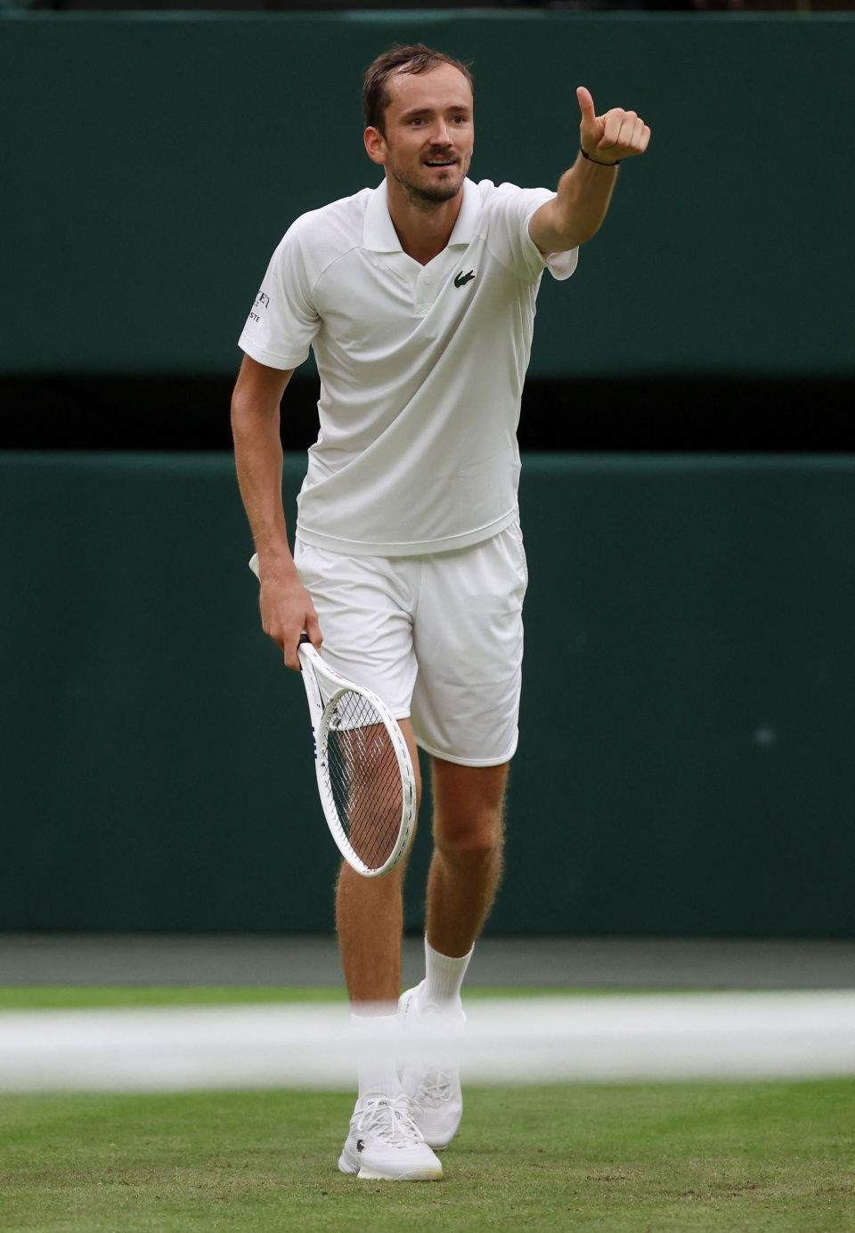 温网逆转拉沃尔杯,梅德韦杰夫统治全场 温网逆转拉沃尔杯,梅德韦杰夫统治全场