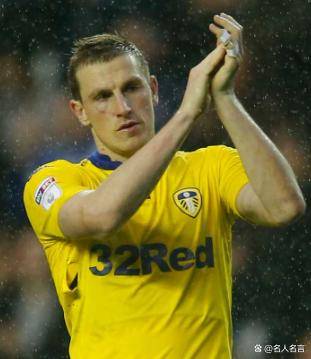 包含利兹联主教练点赞球员努力，全队精神饱满的词条