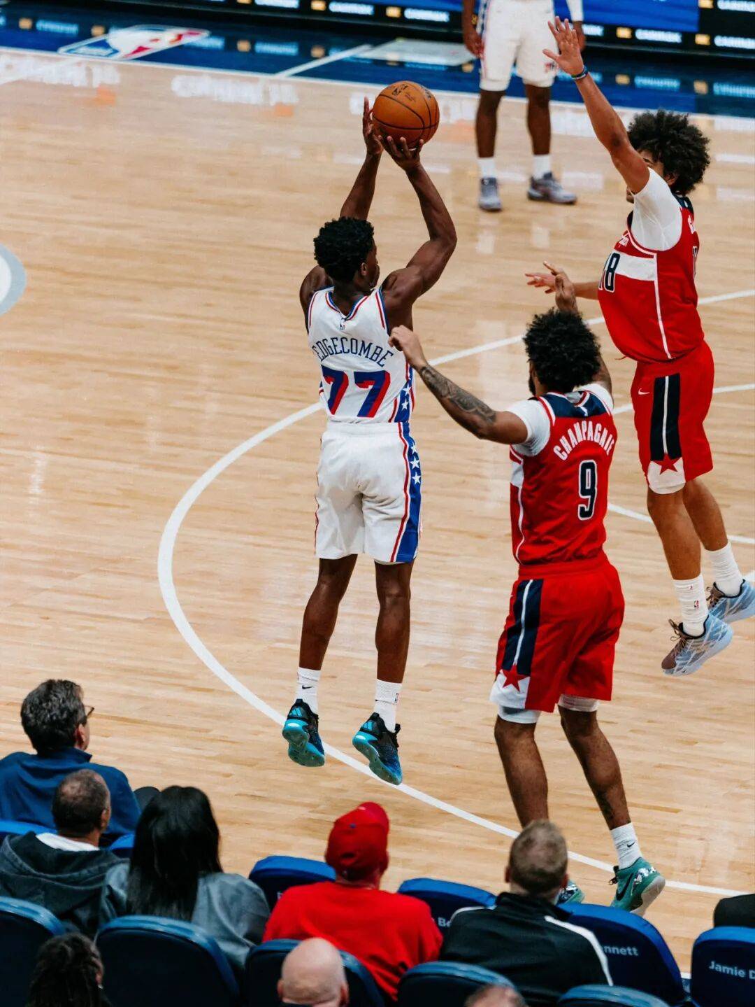 恩比德斩获本赛季首个+变本加厉挑战