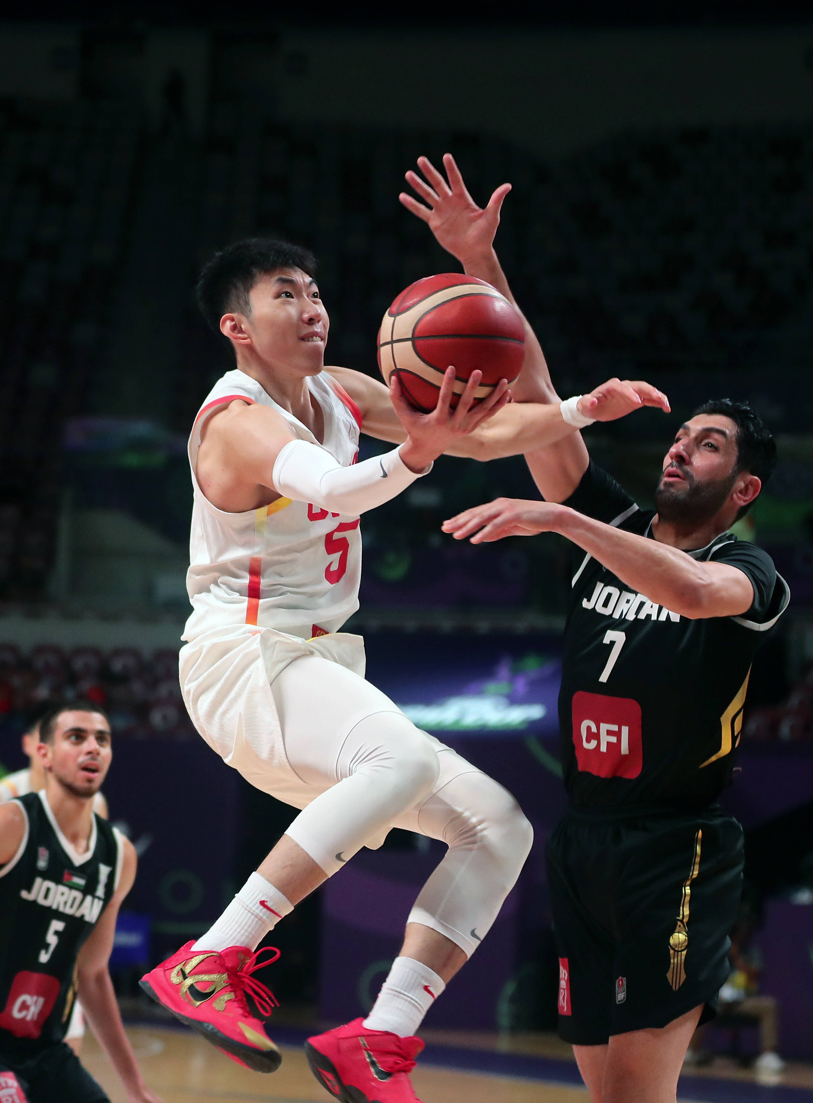 亚洲篮球锦标赛：中国男篮横扫对手夺得冠军