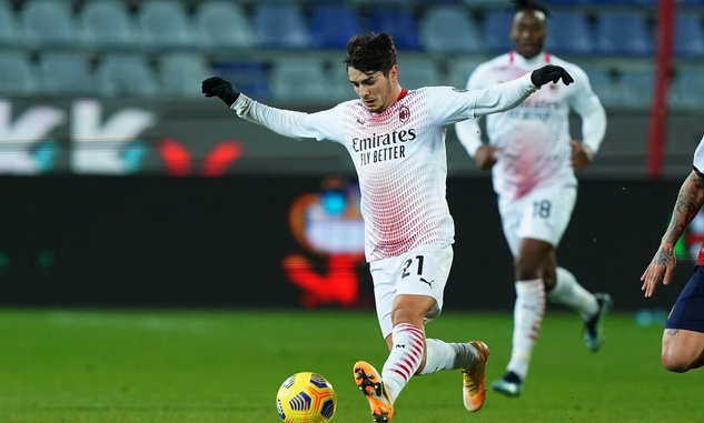 关于秘鲁绝杀AC米兰，C罗三分雨点燃全场的信息