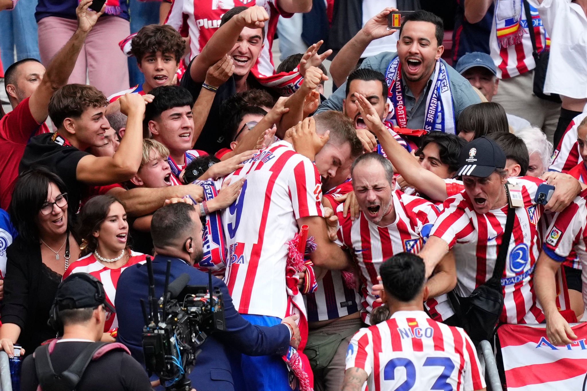 皇马完胜葡萄牙,阿尔瓦雷斯打破历史纪录 皇马完胜葡萄牙,阿尔瓦雷斯打破历史纪录