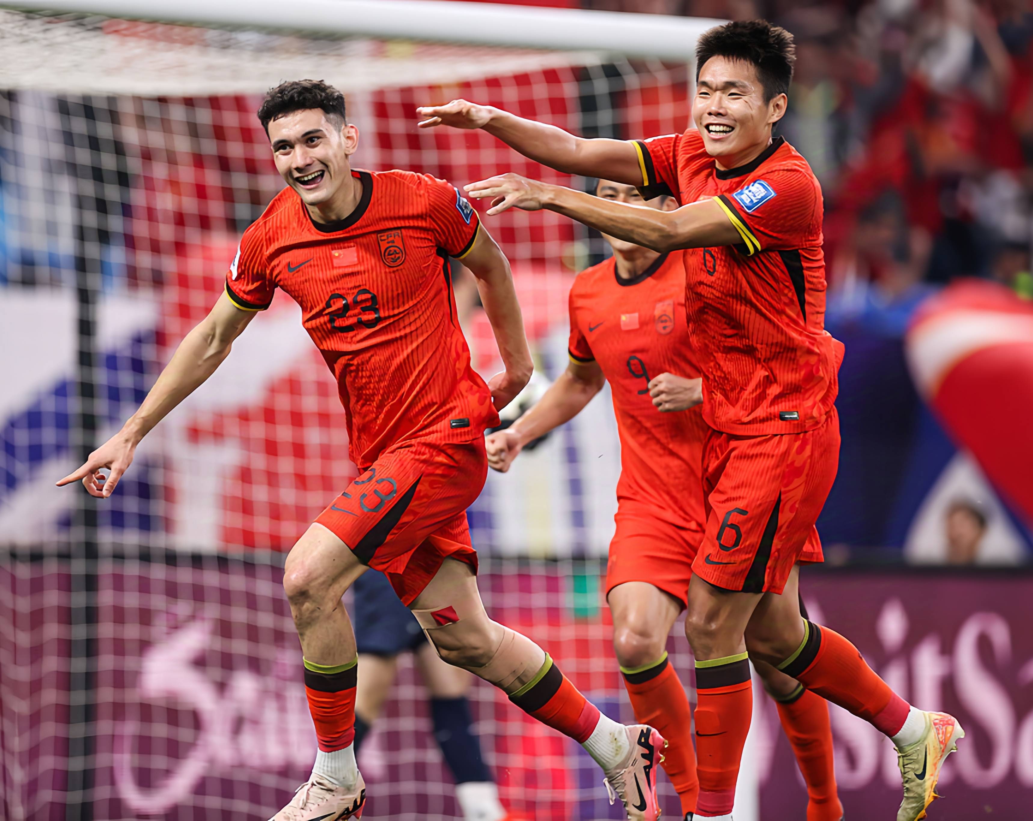 印度队险胜印尼队，郑思维点燃赛场的简单介绍