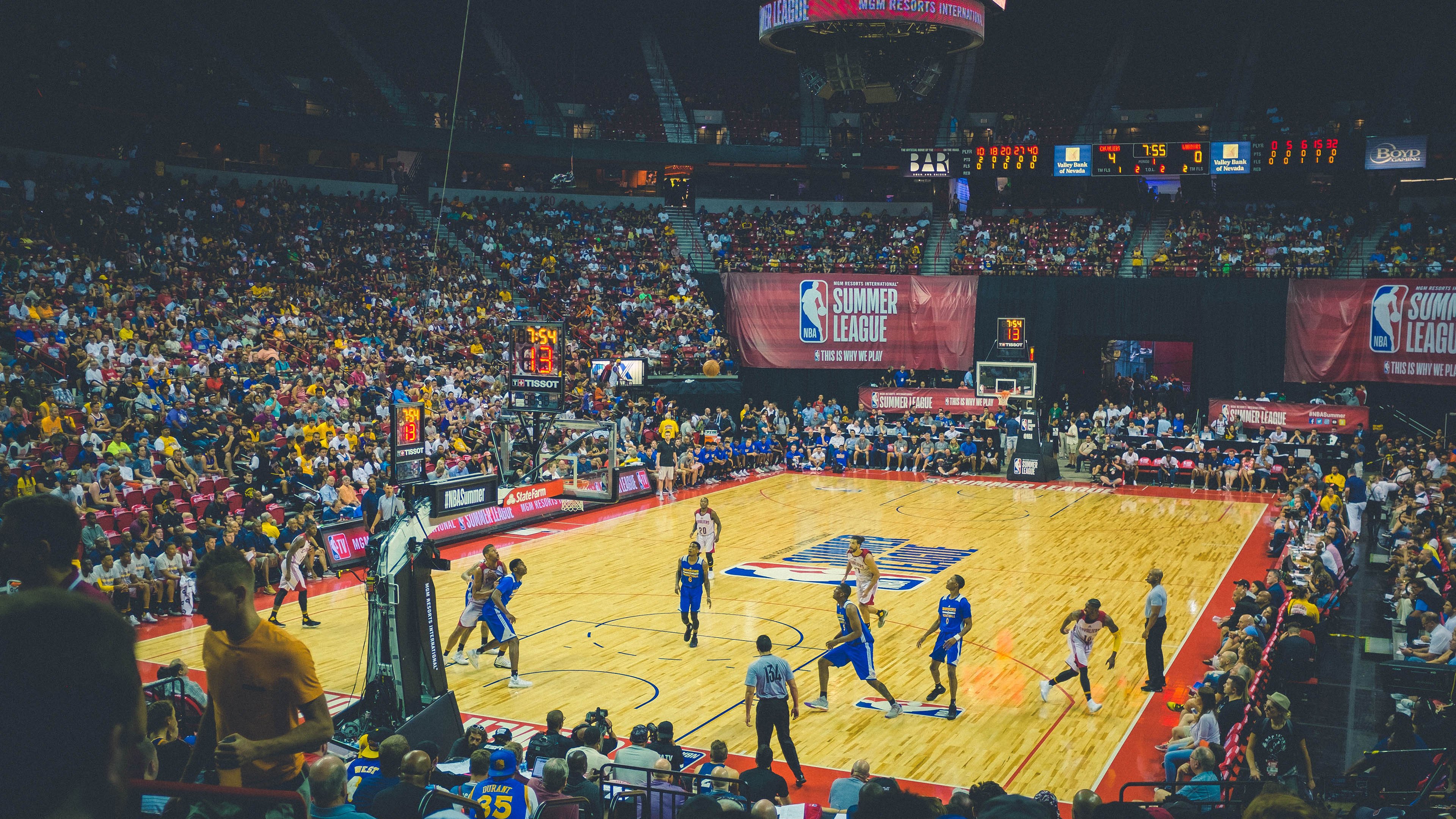 太阳耀斑,布伦森关键节点连续得分,一波流带走快船