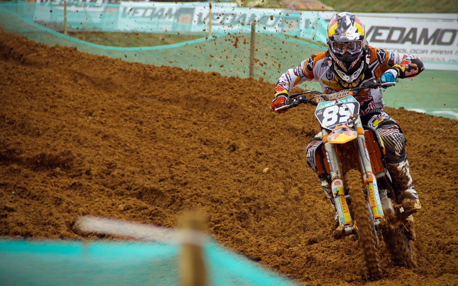 莫德里奇爆发破局,比利亚雷亚尔式节奏掌控如何瑞士军刀般精准切割