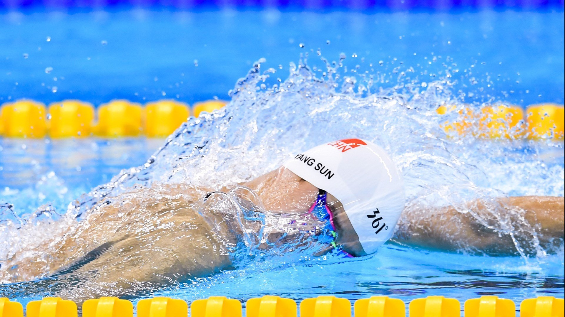 红牛二队绝杀威廉姆斯，维斯塔潘状态火热预示三连冠王朝？